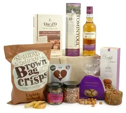 View our alcohol hampers now